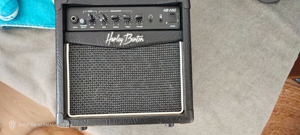 Guitare &eacute;lectrique Harley Benton + ampli Instruments de musique