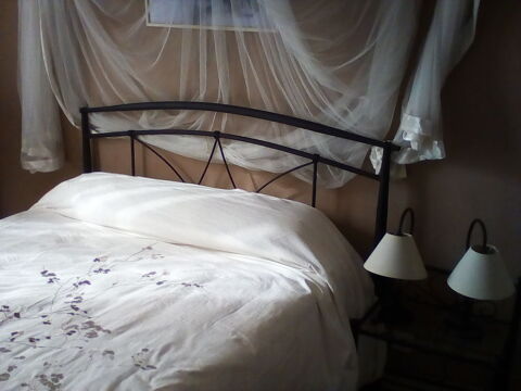 Lit 2 places 140 COMPLET + 2 chevets. 500 Valence (26)