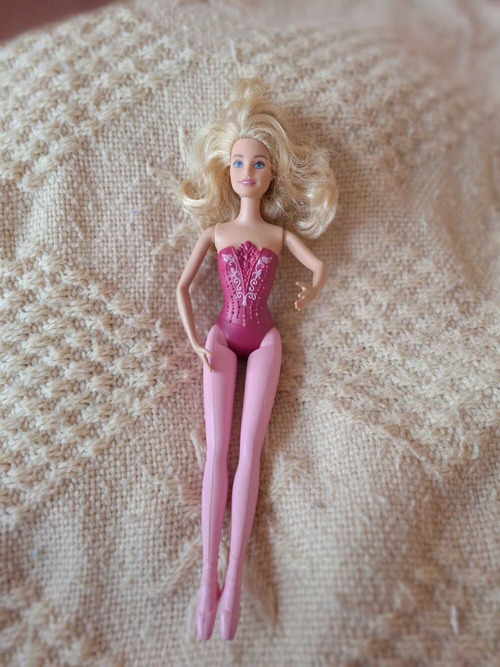 5 poup&eacute;es Barbie Jeux / jouets