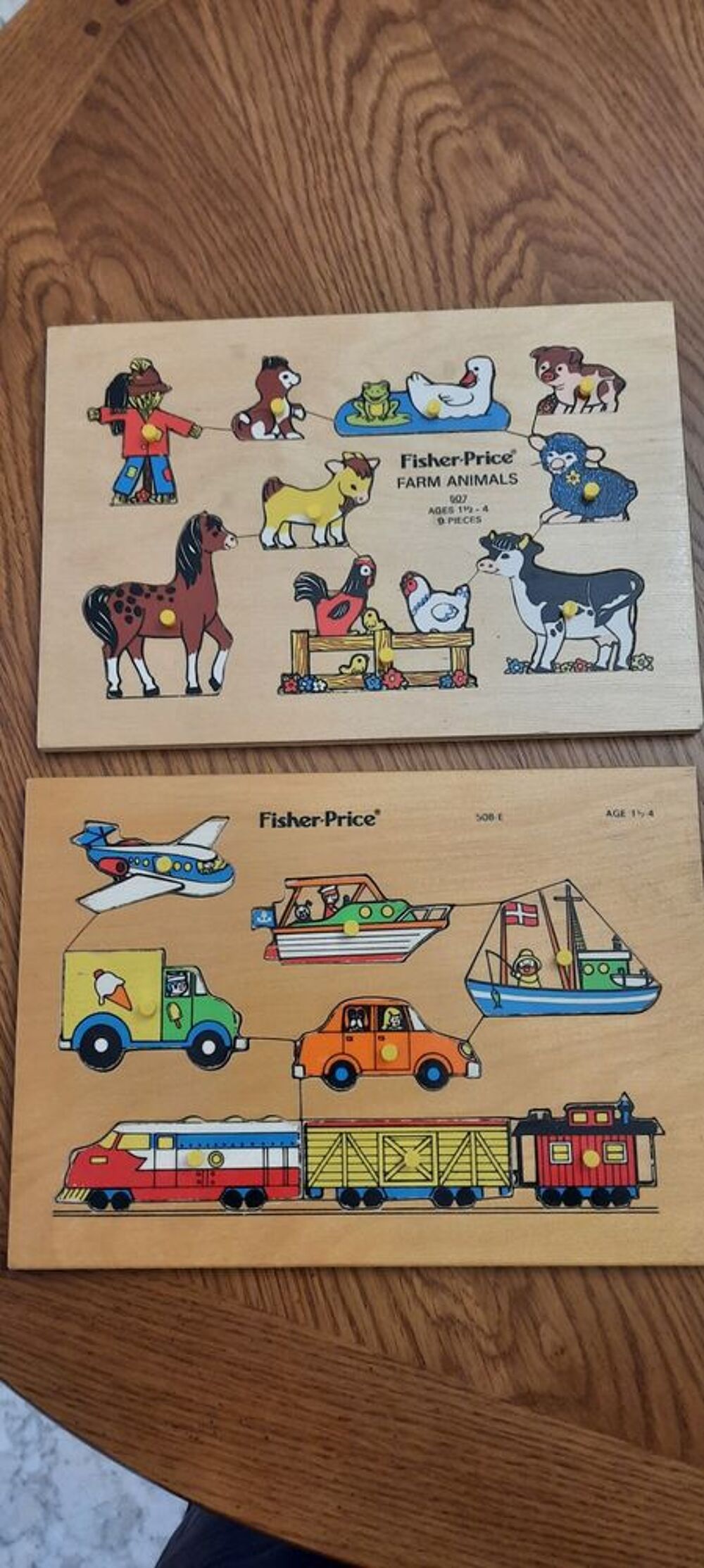 Lot de 2 puzzles en bois Fisher-Price &eacute;l&eacute;ments &agrave; encastrer Jeux / jouets