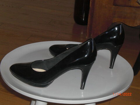 Escarpins 15 Champs-sur-Marne (77)