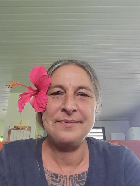 Dame de compagnie 
0 82400 Valence