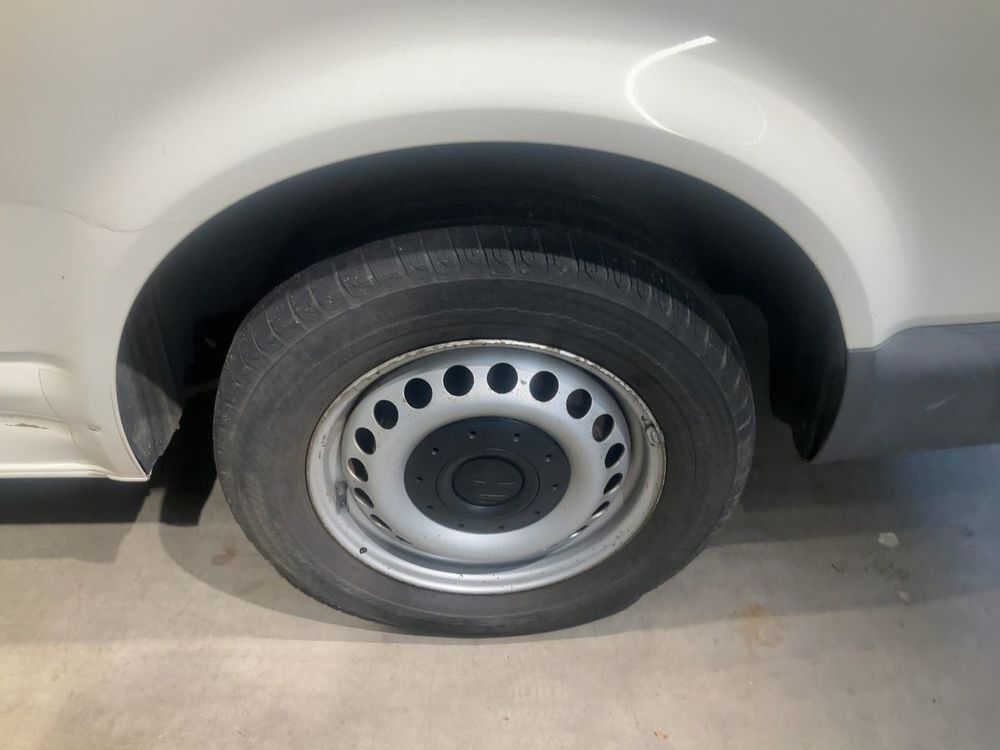 Divers Volkswagen T5 Transporter 2.5 TDI LONG 2009 occasion 44320 Saint-P&egrave;re-en-Retz