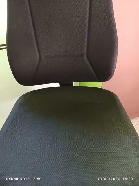 Si�ge de bureau pro 15 Le Perray-en-Yvelines (78)