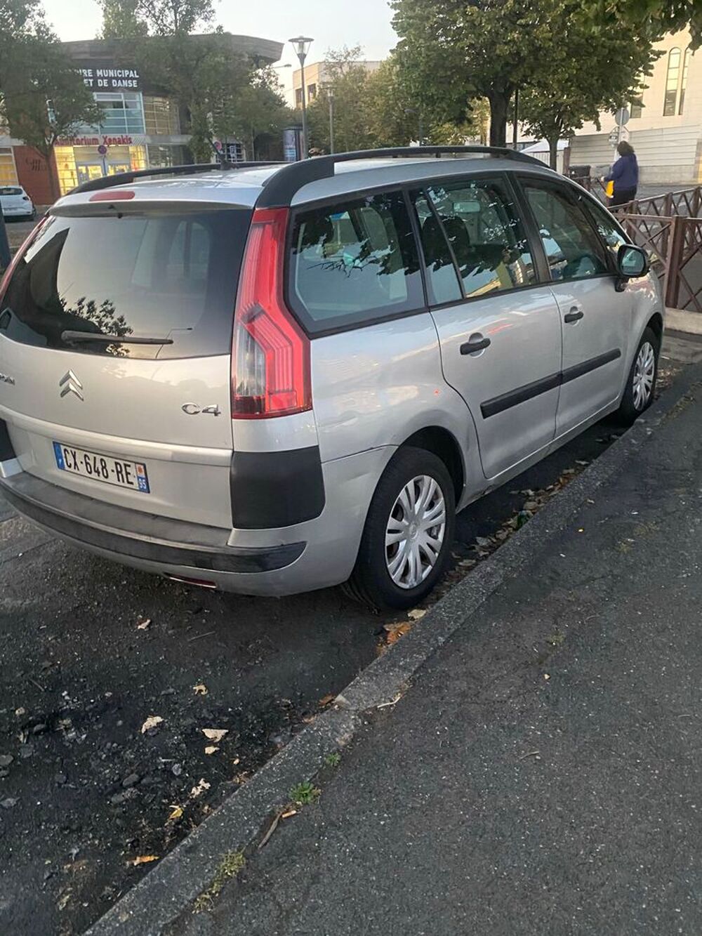 C4 Picasso HDi 110 FAP Attraction 2008 occasion 93240 Stains