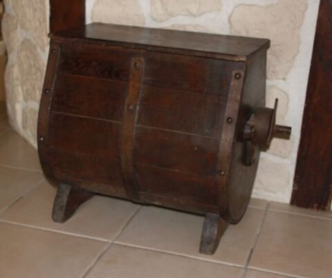 Ancienne Baratte (coffre de rangement)
30 Les Achards (85)