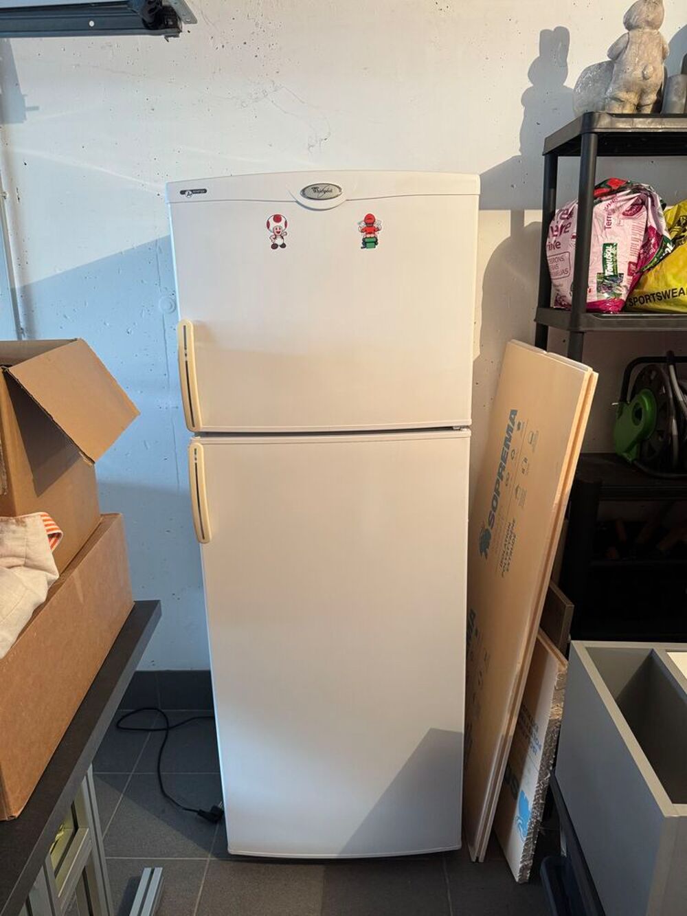 frigo avec cong&eacute;lateur Electroménager