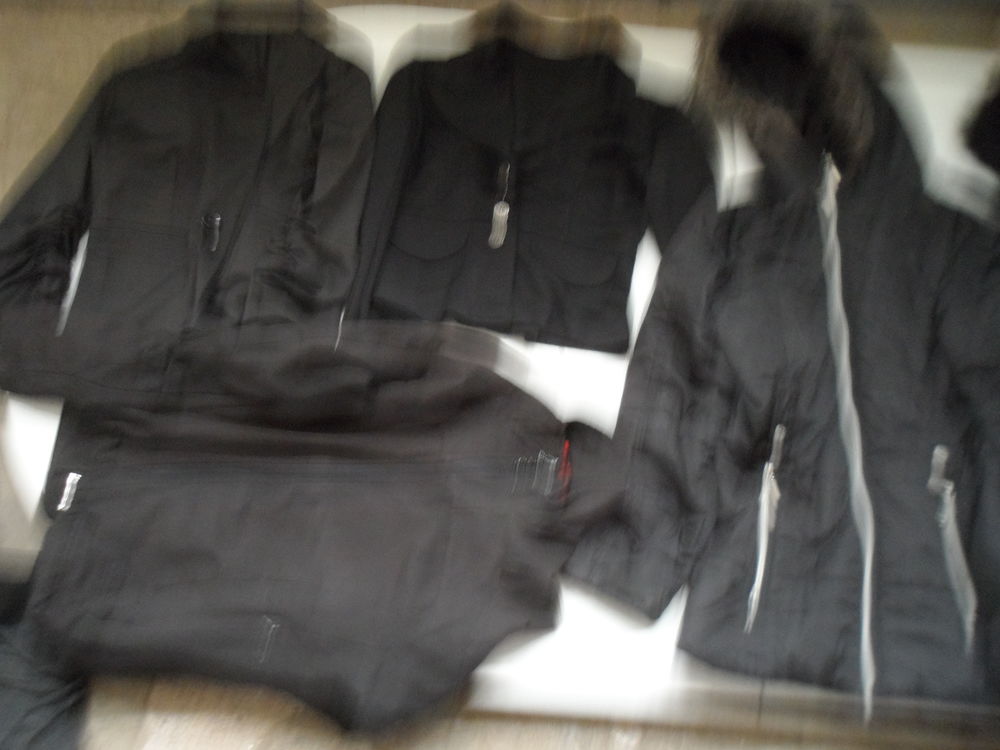 VESTE ET BLOUSON Vêtements