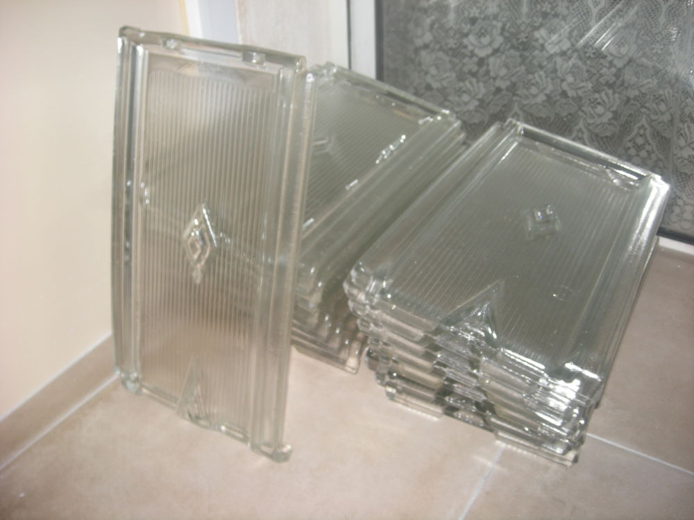 16 Tuiles plates en verre type Roumazi&egrave;res-Loubert Bricolage