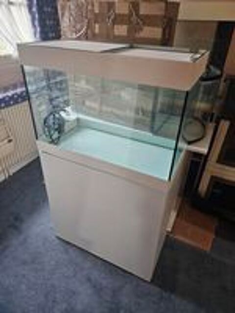   Aquarium NEUF blanc + meuble  