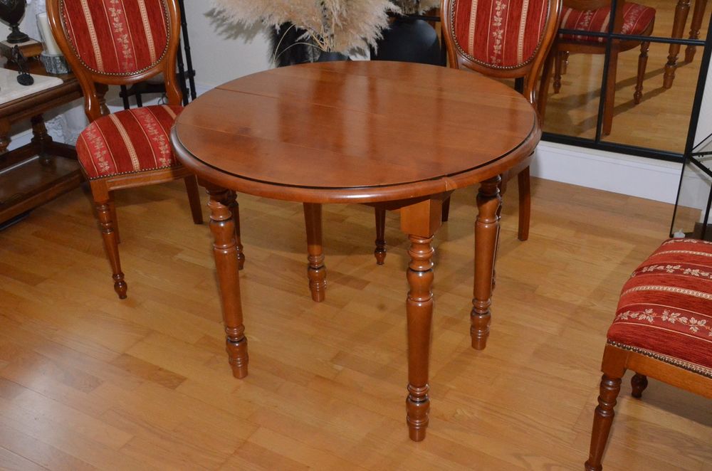 Table merisier massif avec rallonges et abattants
Meubles
