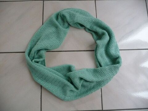 Tour de cou ou Snood vert FOREVER 21 - Neuf 6 Celles-sur-Belle (79)