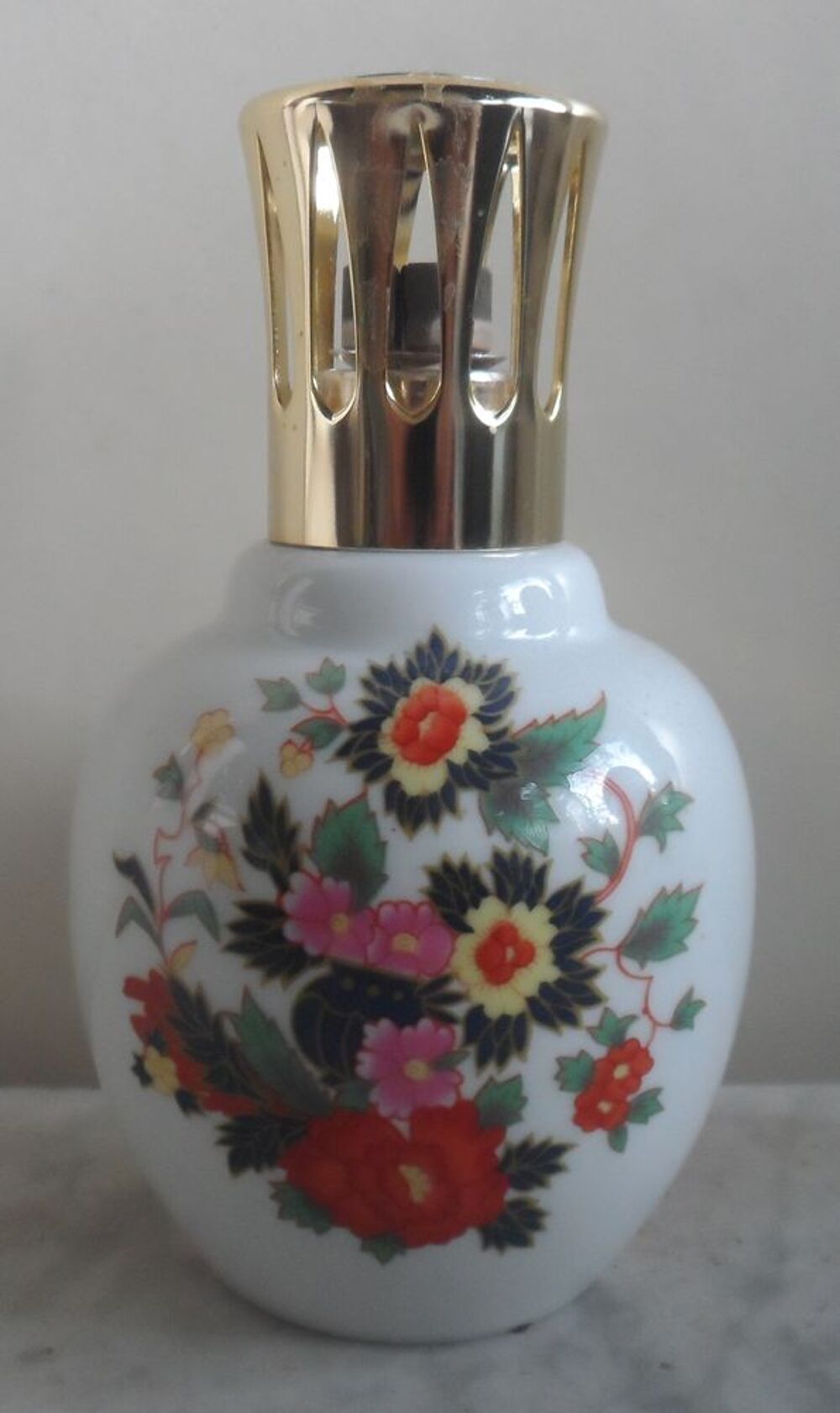 Lampe Berger en porcelaine ? Diffuseur de parfum &agrave; catalyse Décoration
