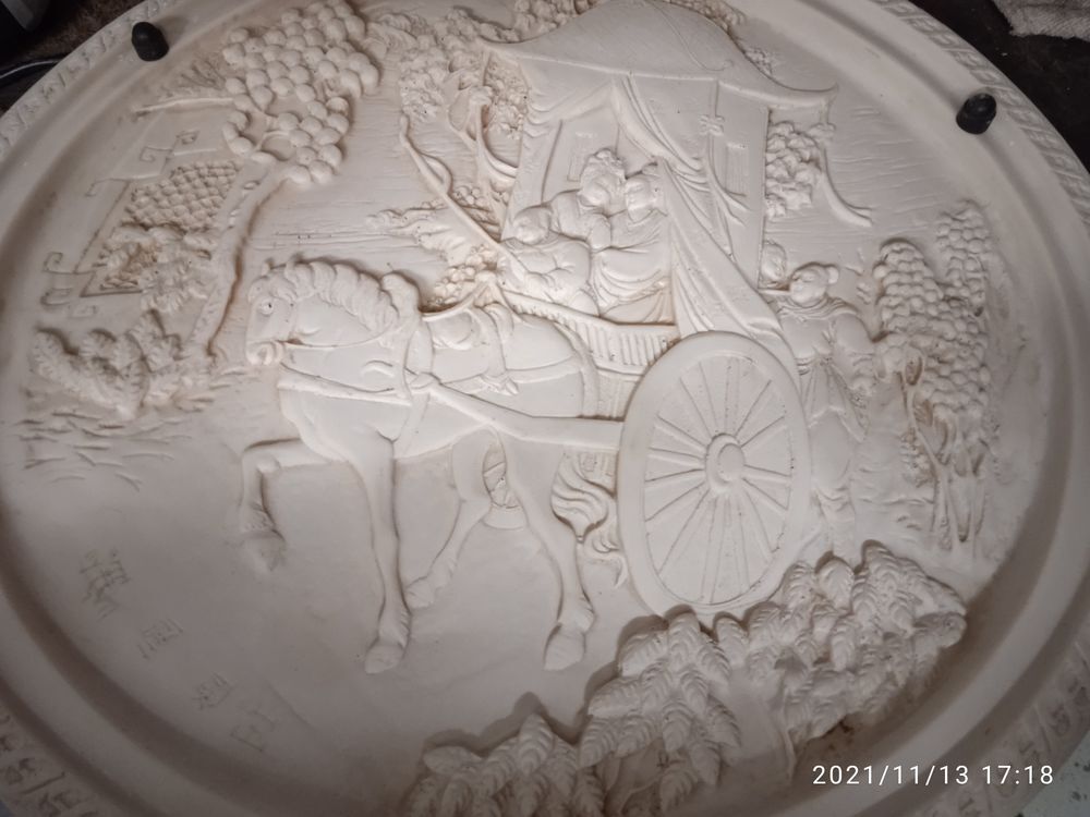 Bas relief en r&eacute;sine Décoration