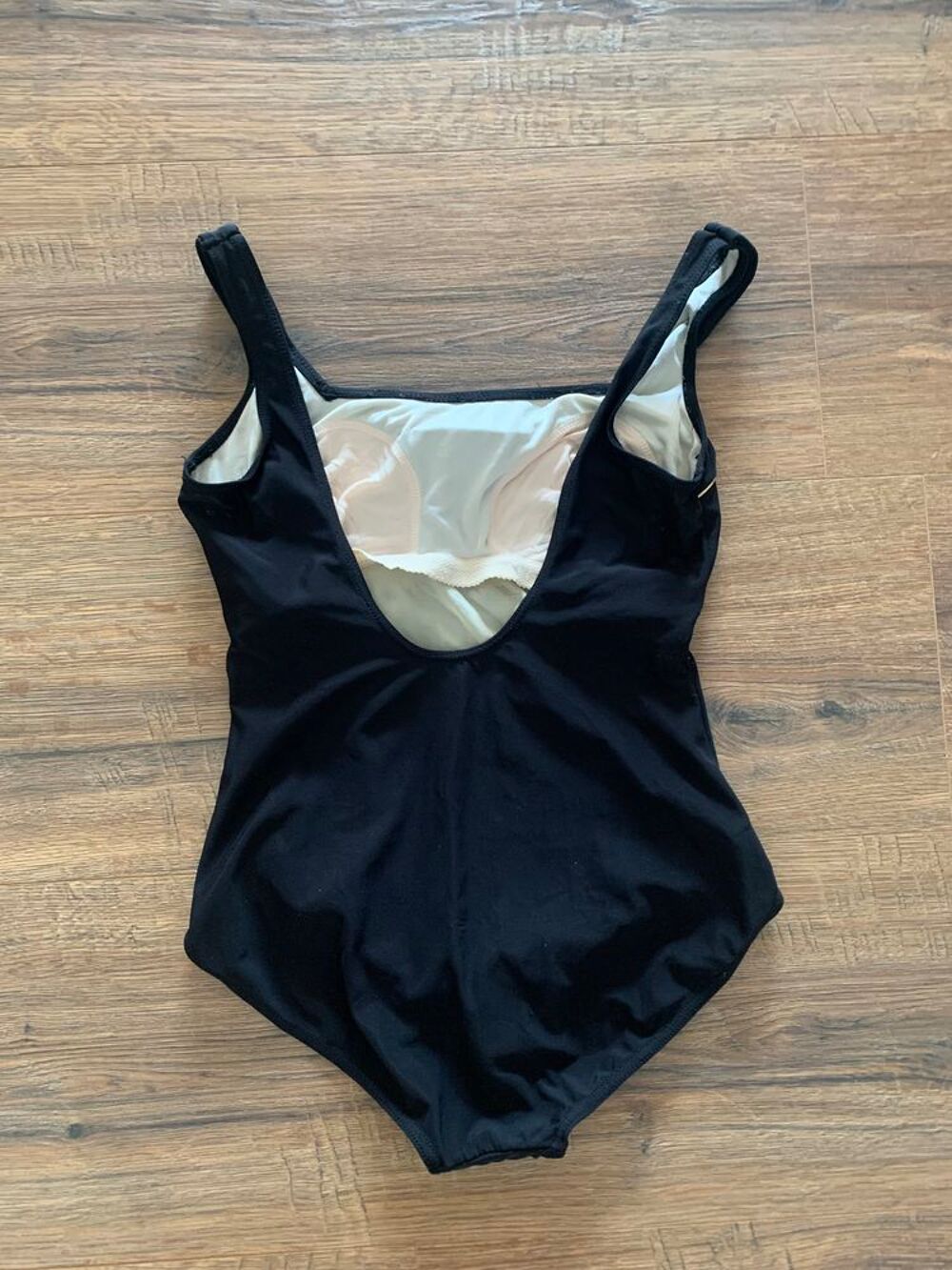 Maillot femme 1 pi&egrave;ce couleur noir Vêtements