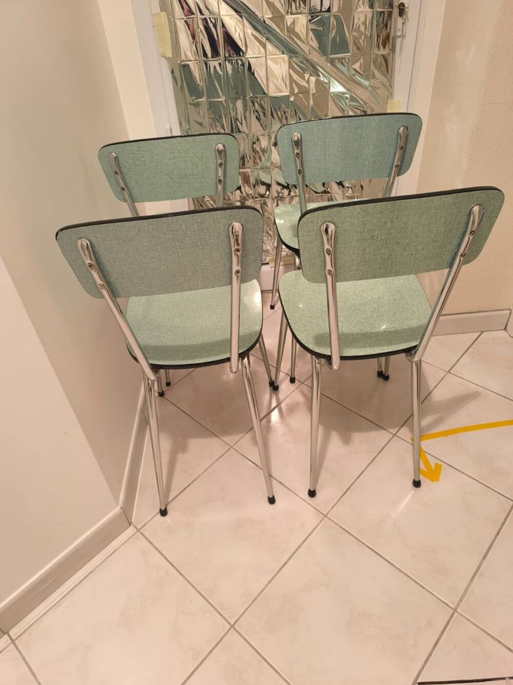 Lot de 4 chaises en formica vintage Meubles