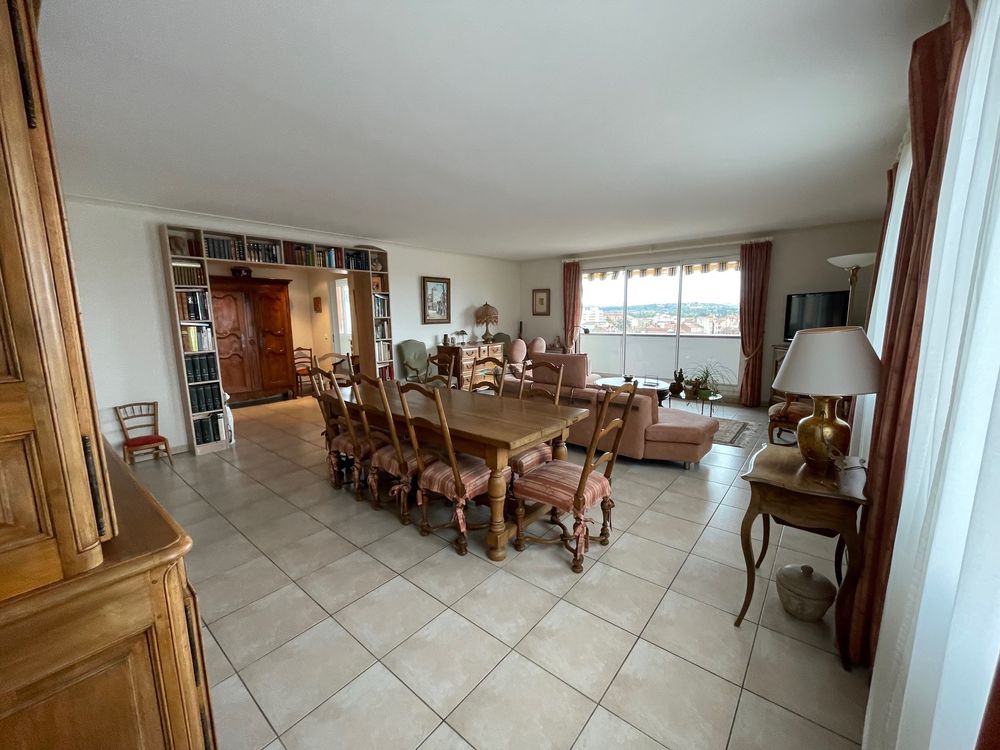 Vente Appartement Roanne hyper centre - Dernier étage - Appartement 127m² Roanne