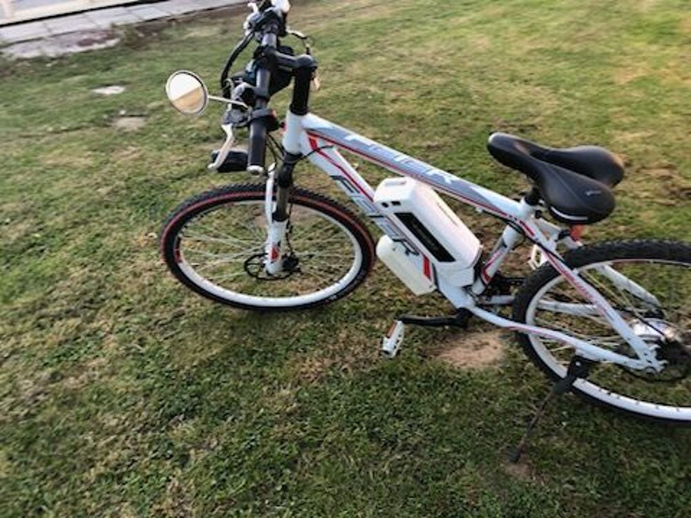 VTT ELECTRIQUE
21 VITESSES SHIMANO
Vélos