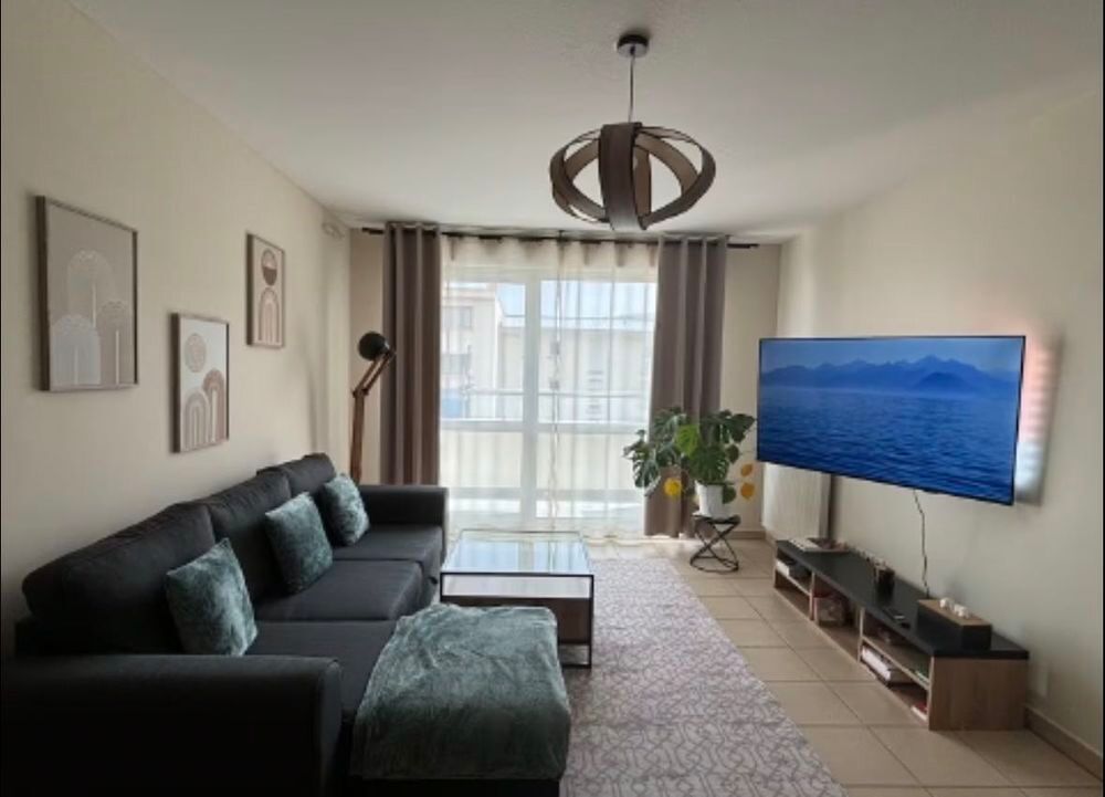 Location Appartement Rooftop, 2 Chambres avec Garage tram pour Gen�ve au pied de l'immeuble Ambilly