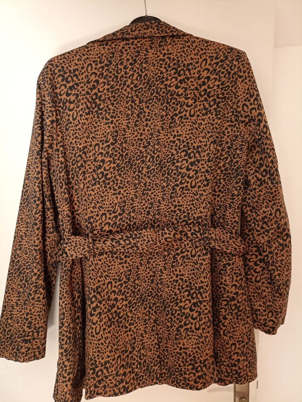 Veste femme l&eacute;opard Vêtements