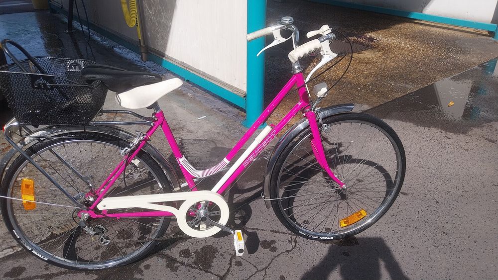 v&eacute;lo femmes Peugeot Vélos