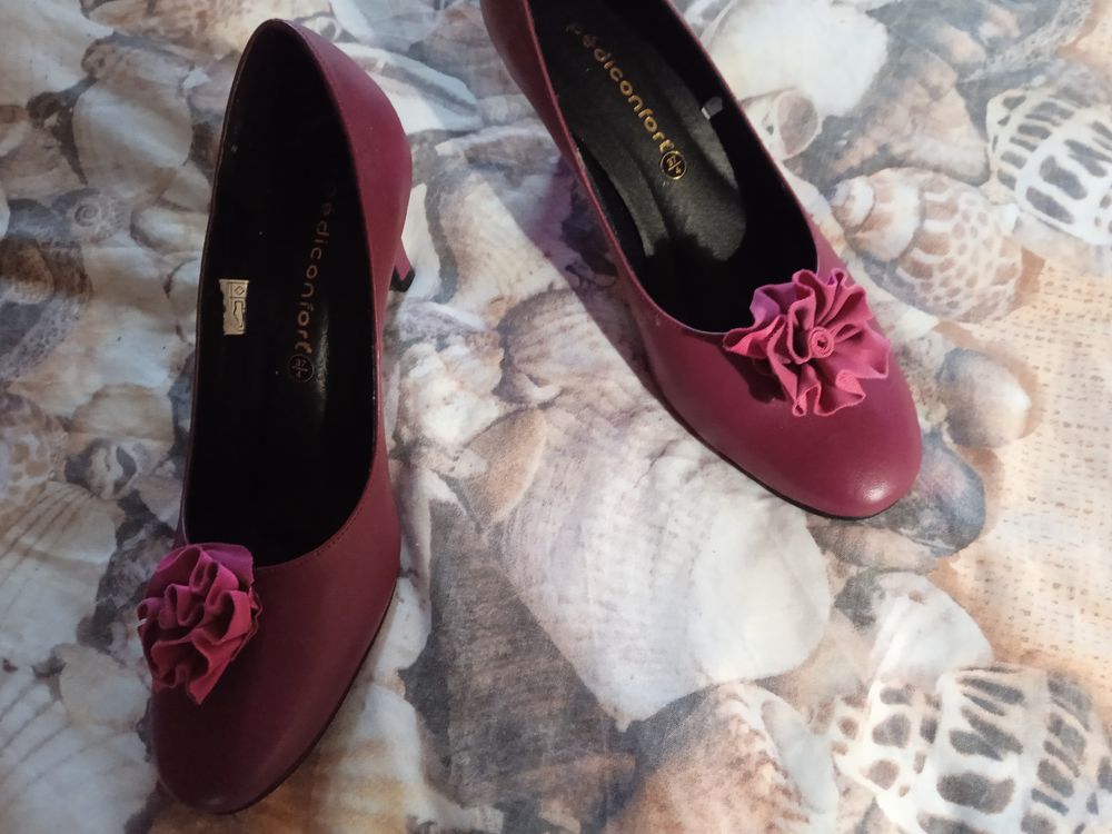 chaussures cuir pleine peau souples 37,5/38 Chaussures
