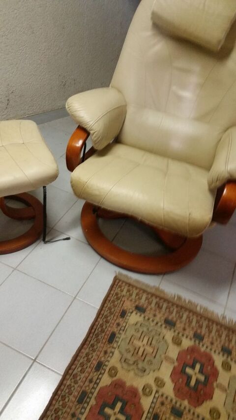 FAUTEUIL DE RELAXATION 60 St Aygulf (83)