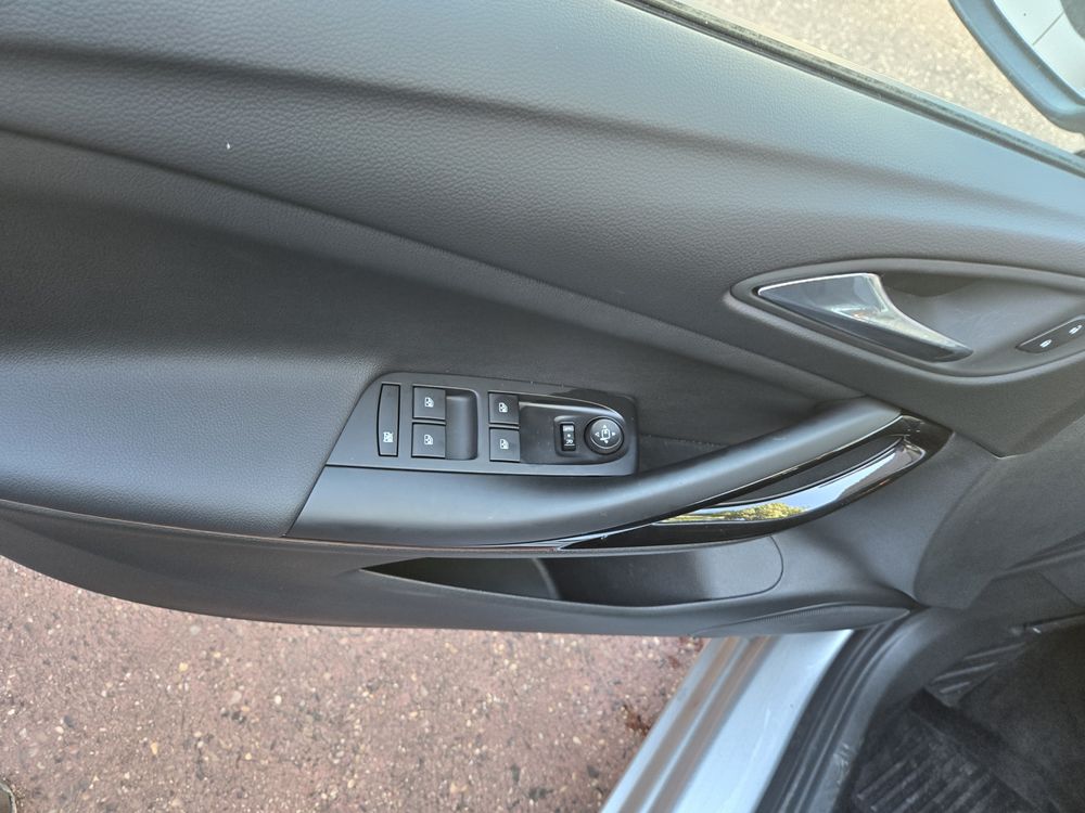 Astra Sports Tourer 1.5 Diesel 122 ch BVM6 Elegance Business 2021 occasion 69130 &Eacute;cully