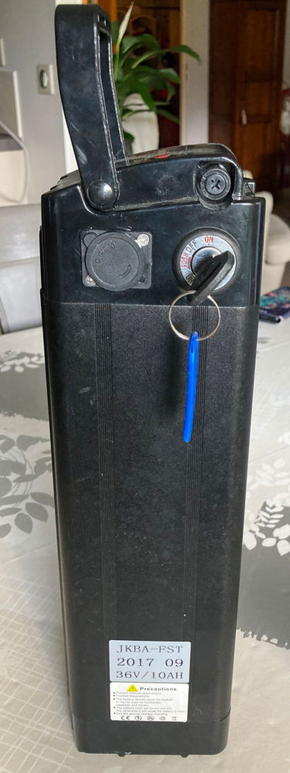Batterie de v&eacute;los 36V-10AH avec chargeur Vélos