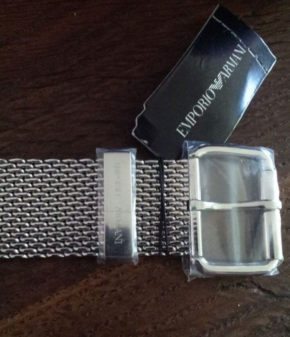 S&eacute;rie Limit&eacute;e INOX : Montre Emporio Armani NEUVE Bijoux et montres
