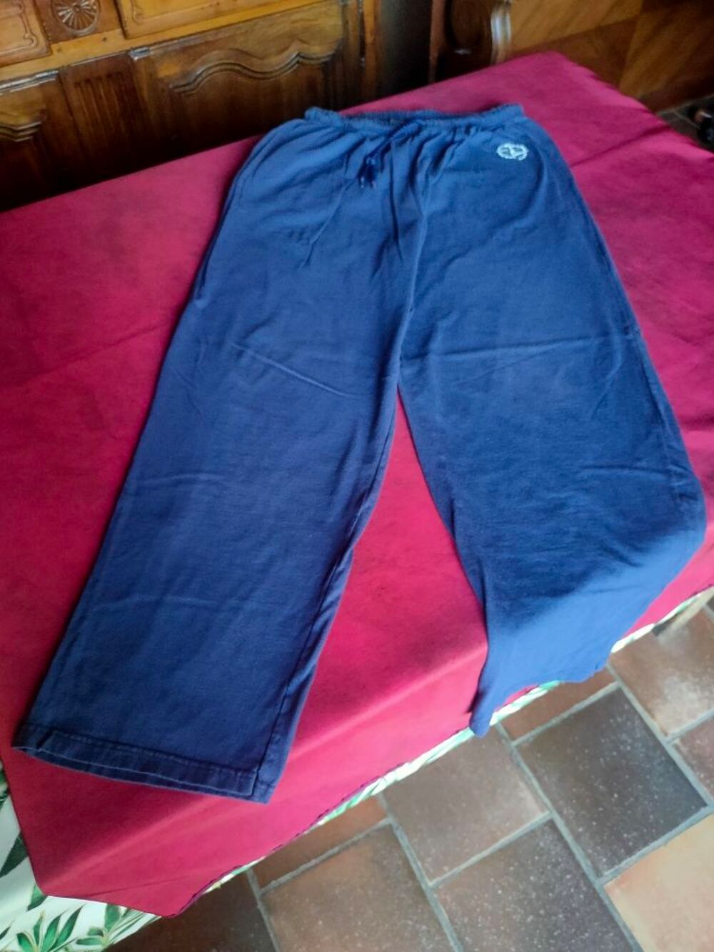Pantalon bleu marine de d&eacute;tente taille L neuf jamais port&eacute; Vêtements