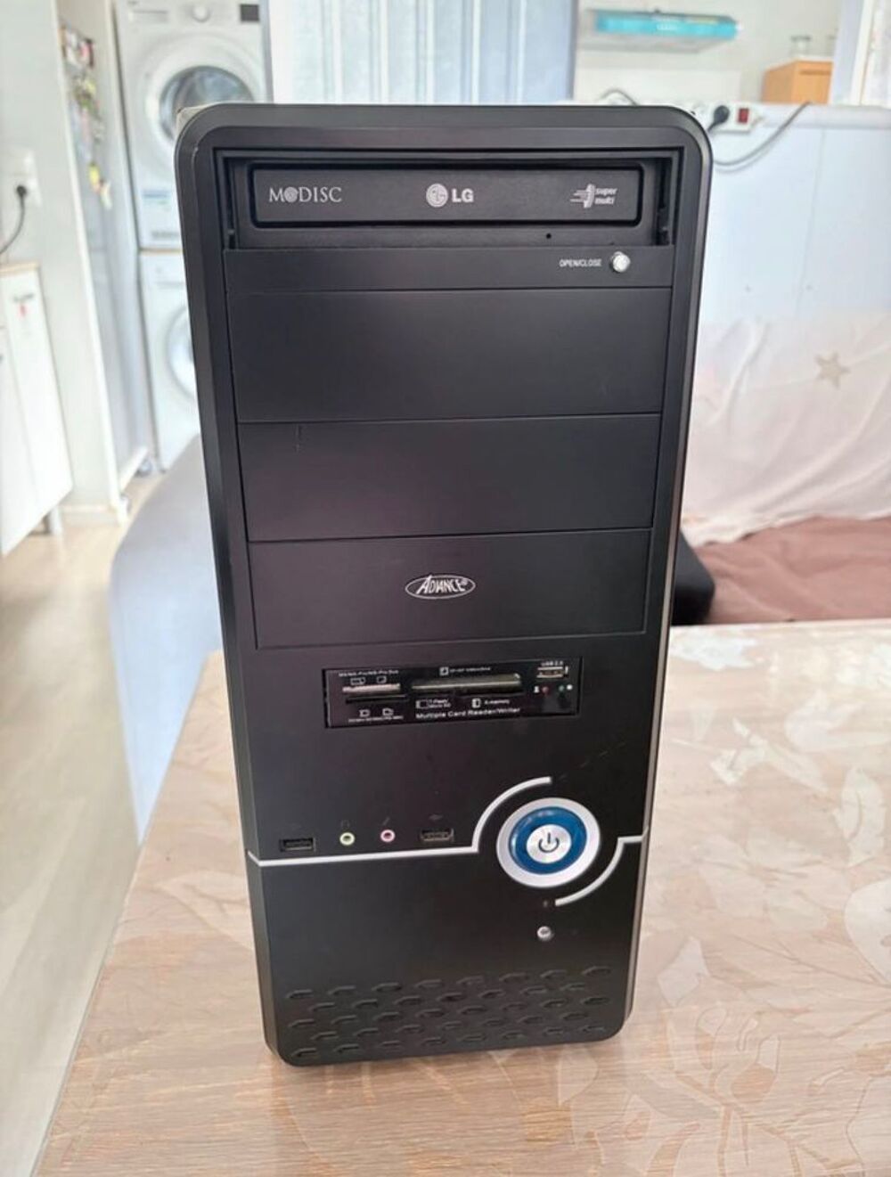 tour gameur Advences Windows 10 pro Matériel informatique