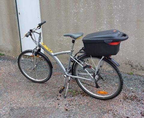 Vlo BTwin 100 Saint-Prouant (85)