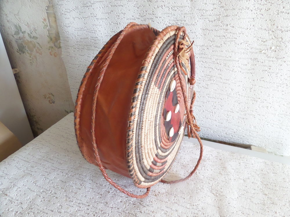 SAC EN CUIR DU CAMEROUN Maroquinerie