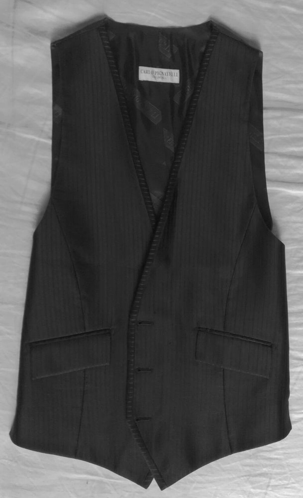 Beau costume CARLO PIGNATELLI taille L noir satin&eacute; Vêtements