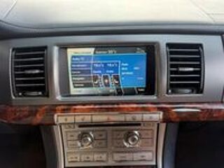 XF 5.0 V8 - 510 Suraliment&eacute; R A 2009 occasion 38210 Tullins