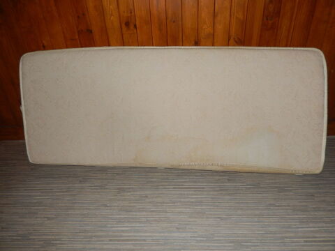 2 matelas 10 Saint-Jean-de-Losne (21)