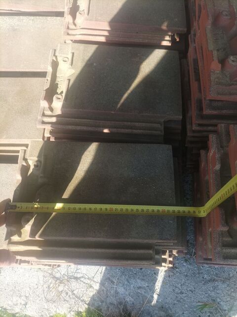 Tuiles en terre cuite Beauvais
1000 1 Vendhuile (02)