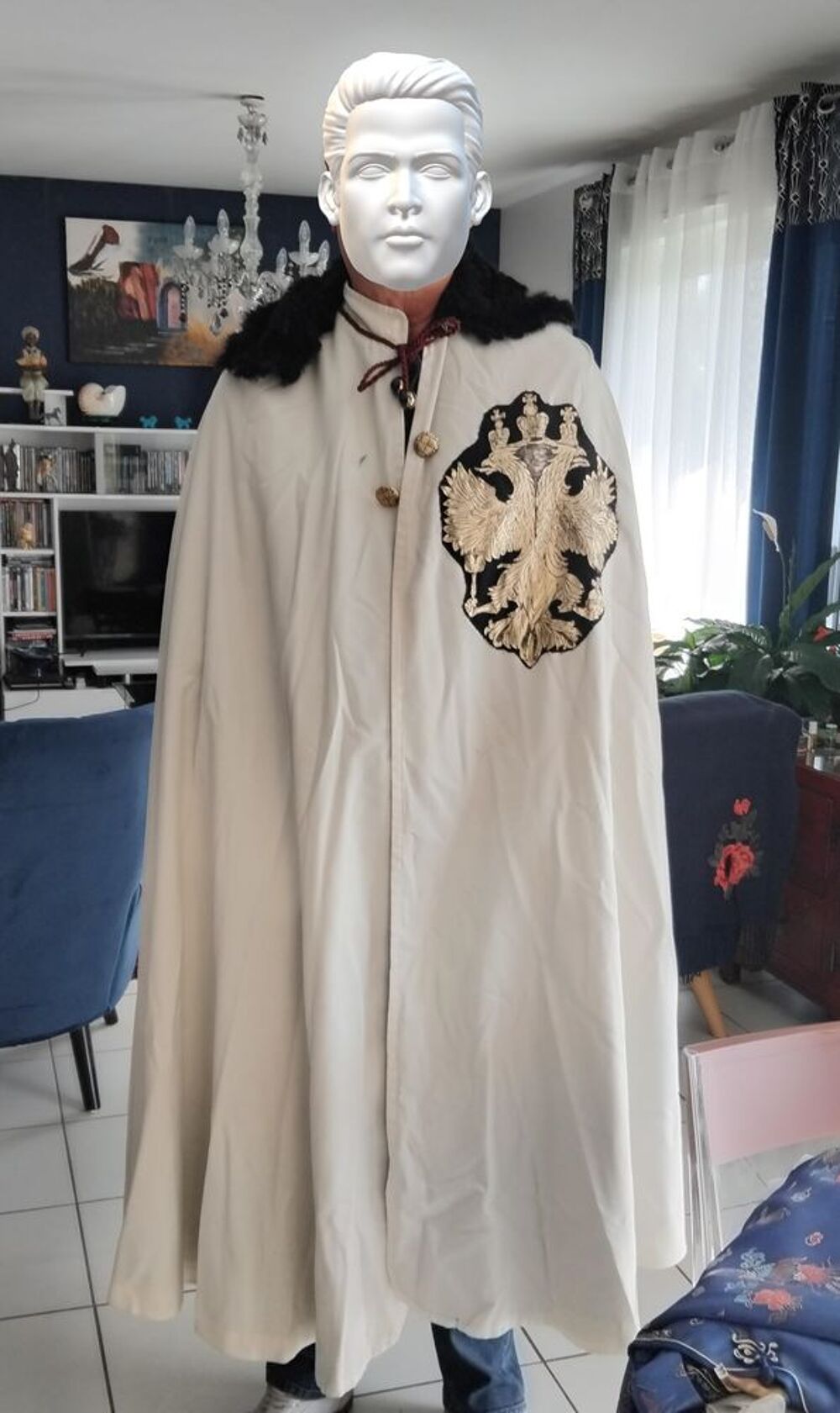 Robes, perruques, bijoux fantaisie et accessoires Vêtements