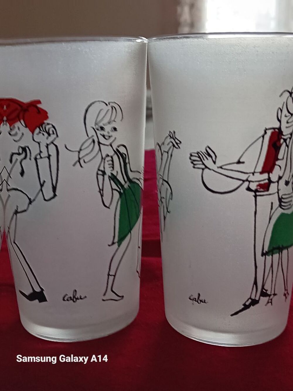 LOT DE 2 VERRES DECO DESSINS SIGNE CABU Décoration
