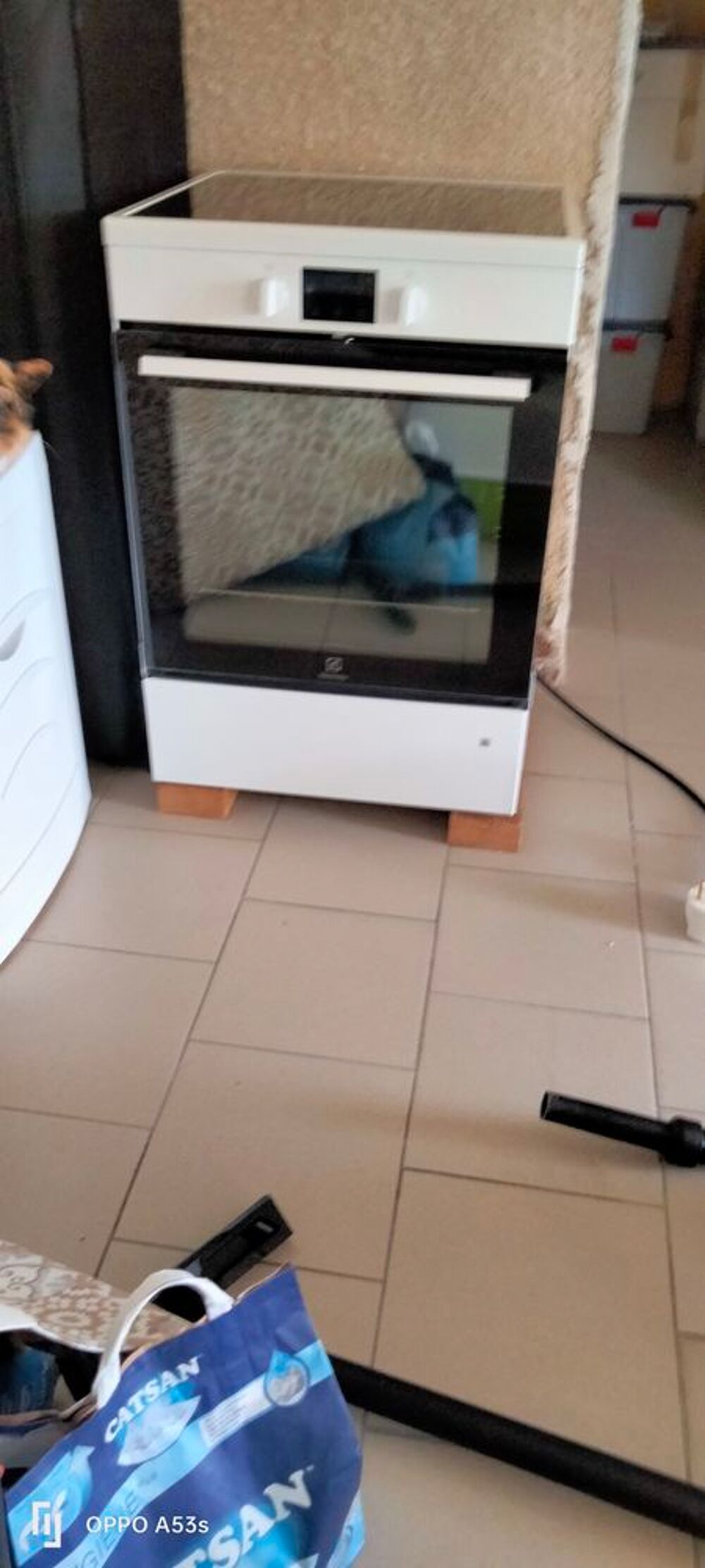 cuisini&egrave;re &agrave; induction electrolux, neuve Electroménager