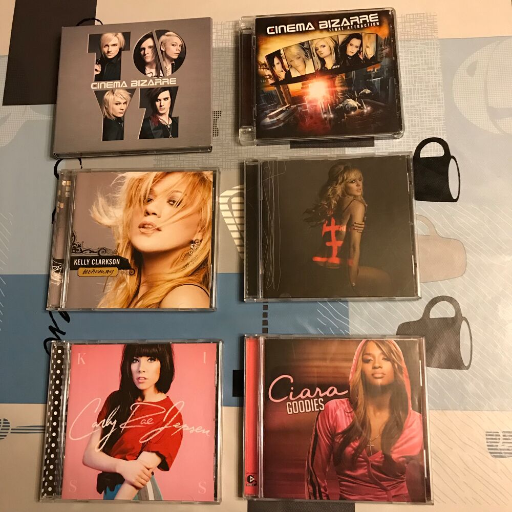 Divers CD Chanteurs (ses) CD et vinyles