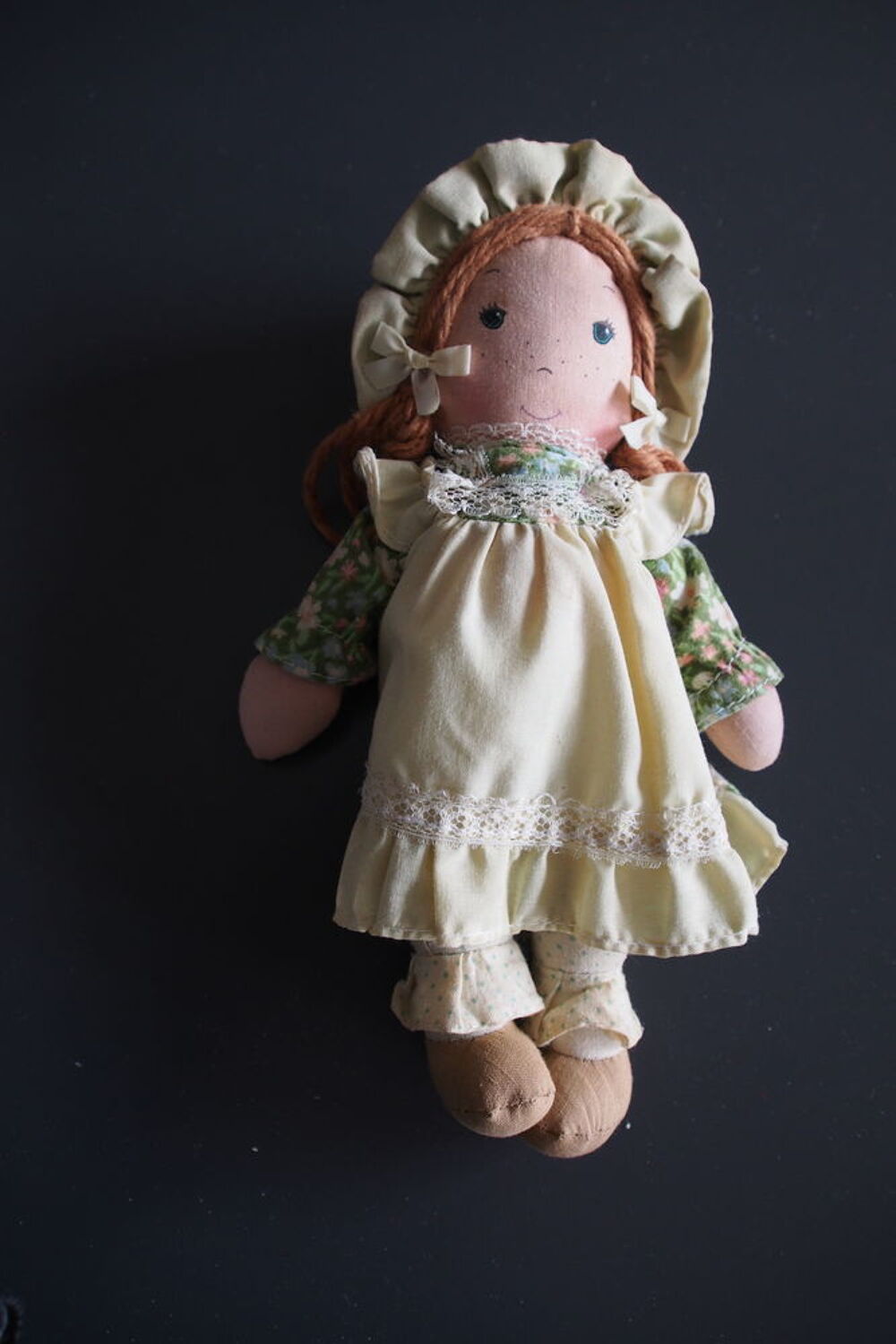 PETITE POUPEE 