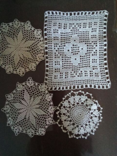 Divers Napperons 10 Toulon (83)