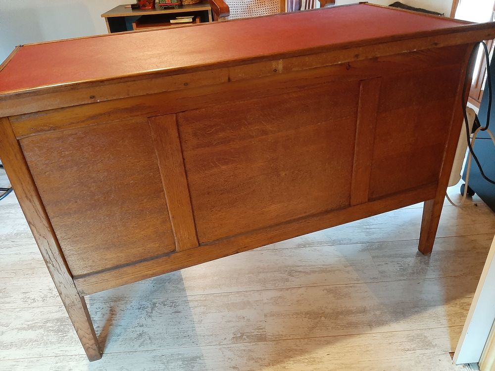 Bureau. Meubles