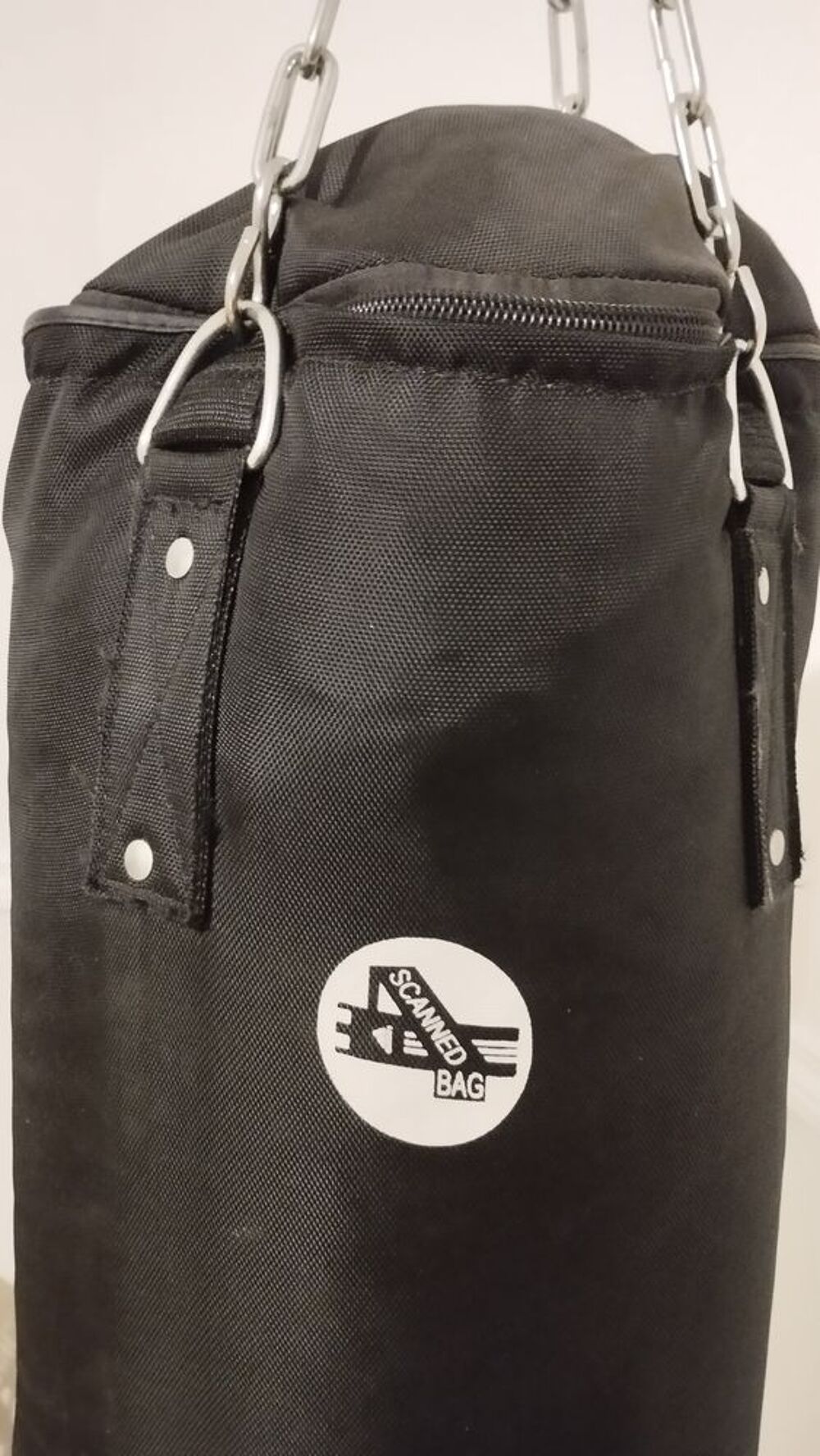 Sac de frappe adidas et son support metal Sports