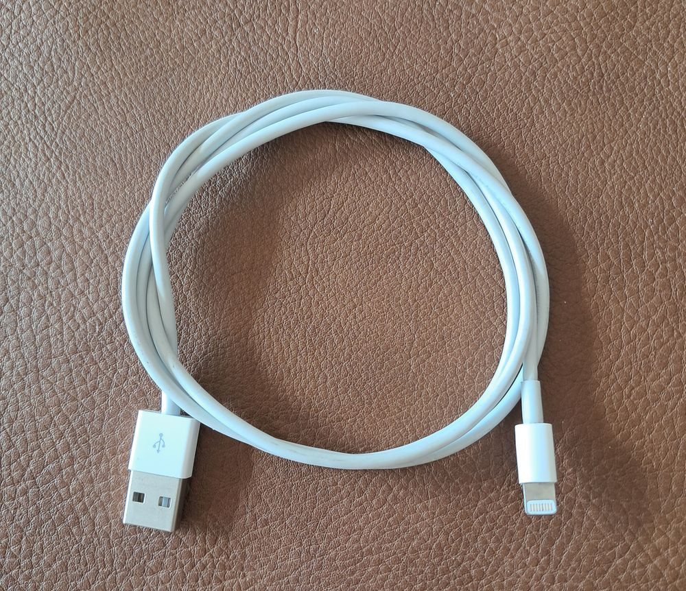 c&acirc;ble Apple lightning original pour iPhone longueur 1 m&egrave;tre Téléphones et tablettes