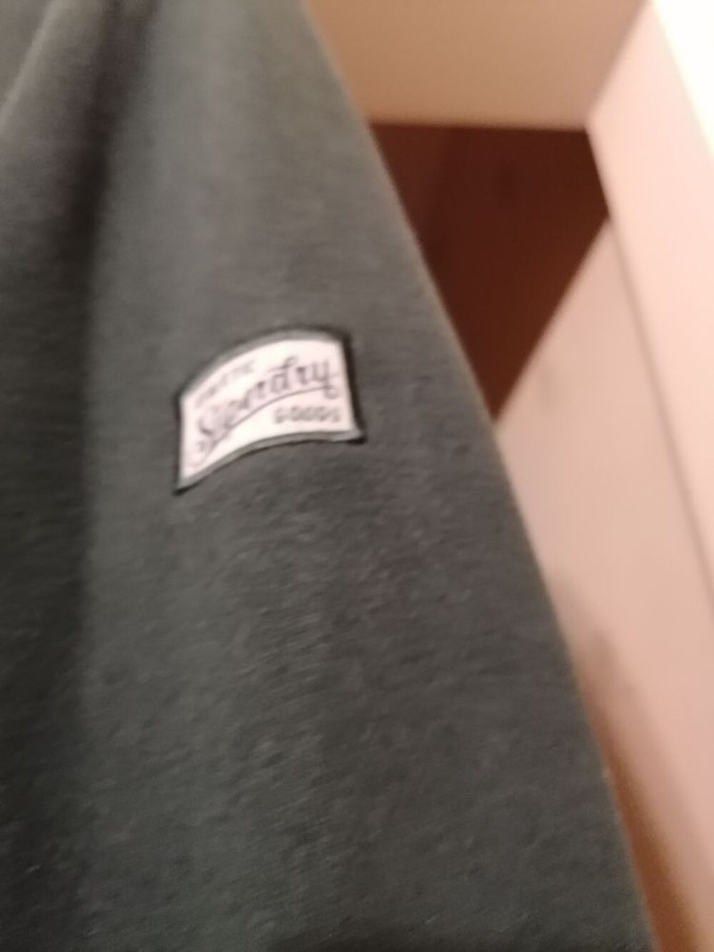 Sweat Super Dry vert Vêtements