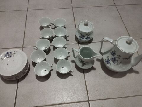 Service à café porcelaine Conches-en-Ouche (27)
