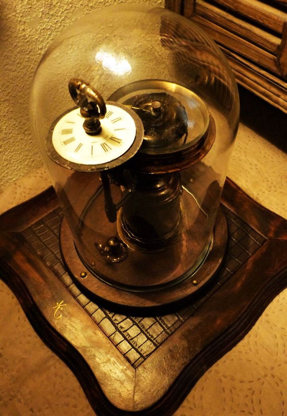 Globe de Curiosit&eacute; sur Plateau"TIME ANALYSIS" Cr&eacute;a Steampunk Décoration